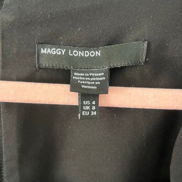 Maggy London Black Long-Sleeve Midi Dress – Size US 4 scalloped neck - Picture 4 of 8